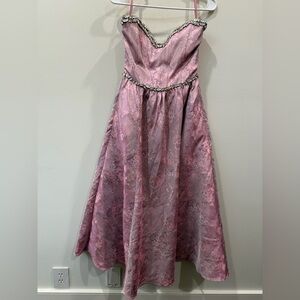 V. Chapman Lucia Midi Dress in Orchid Haze Windsor…Size 4